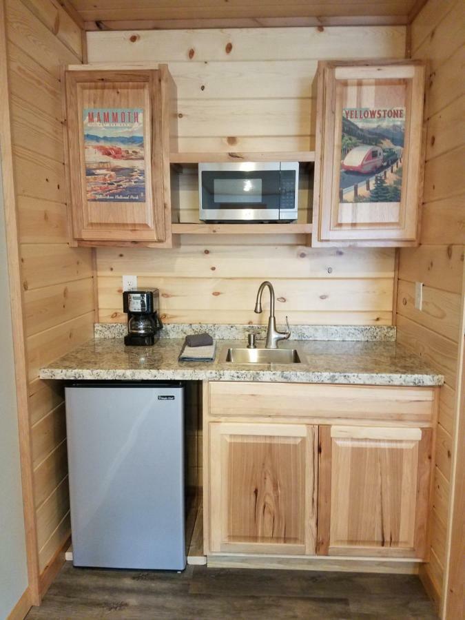406 Lodge At Yellowstone Гардинър Екстериор снимка